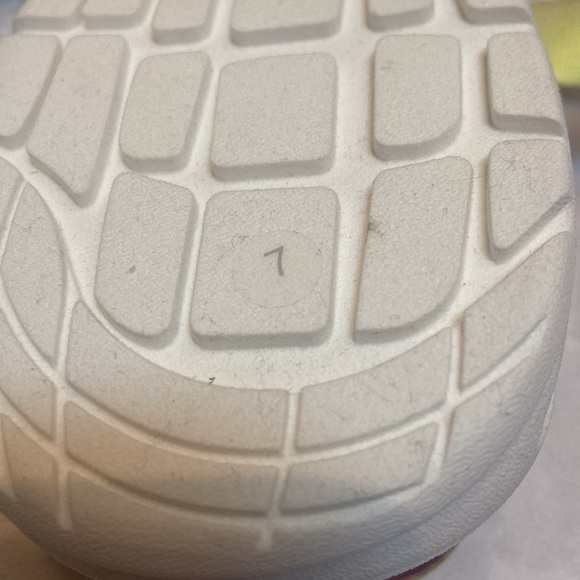 MADDEN GIRL NEW Size 7 Multi Color Sandals - Picture 6 of 9